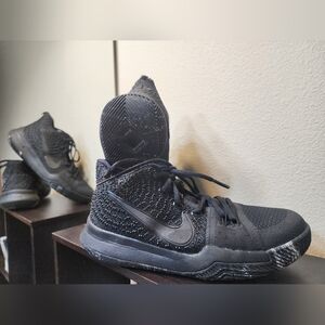 Nike Kyrie  black basketball shoes. Size US 5.5Y, UK 5, EUR 38, CM 24. Used.